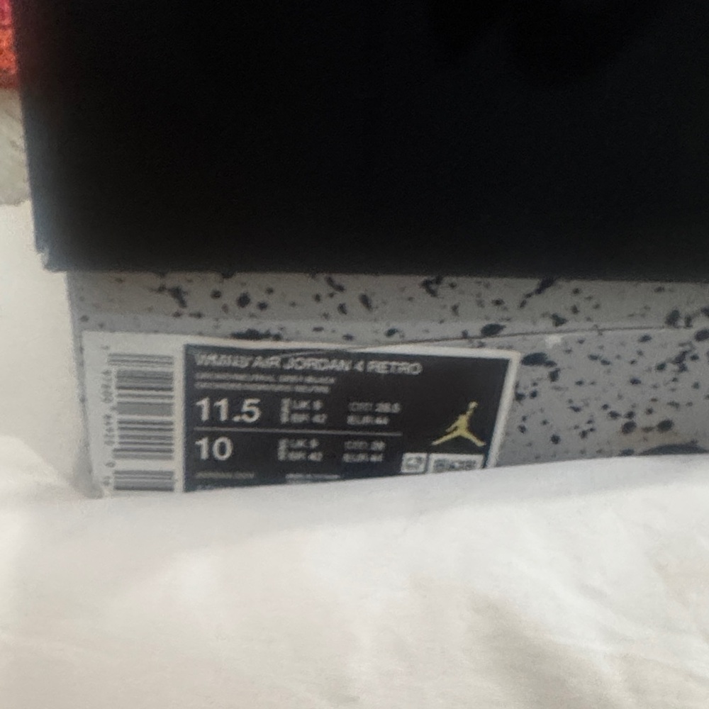 Women’s air Jordan 4 retro - Picture 7 of 8